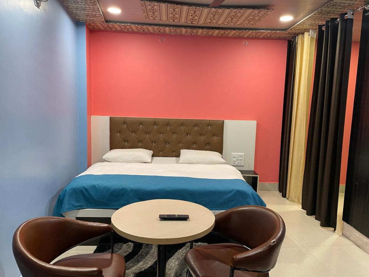 Jai Maa Bhagwati Hotel Pithoragarh Екстер'єр фото