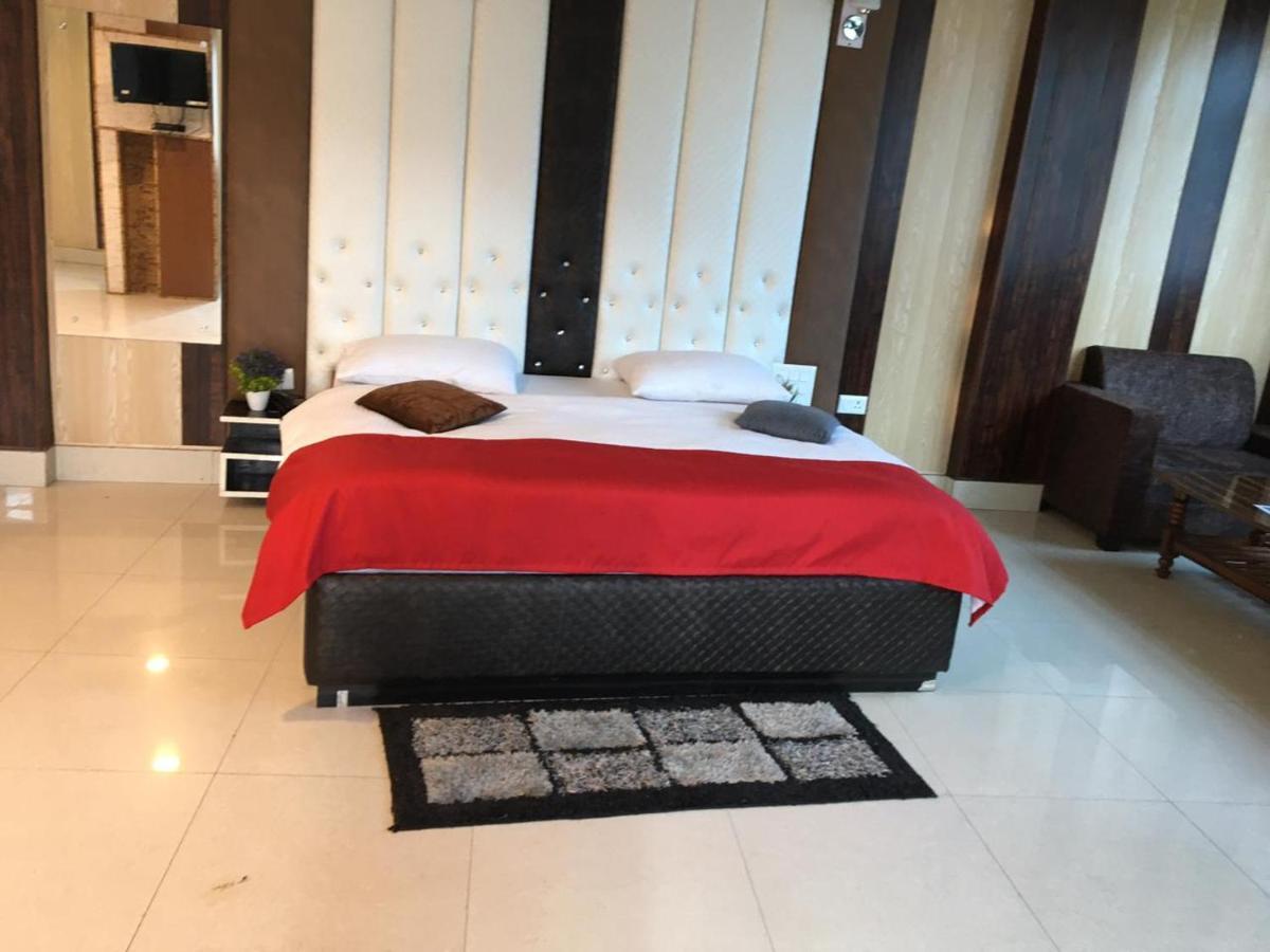 Jai Maa Bhagwati Hotel Pithoragarh Екстер'єр фото